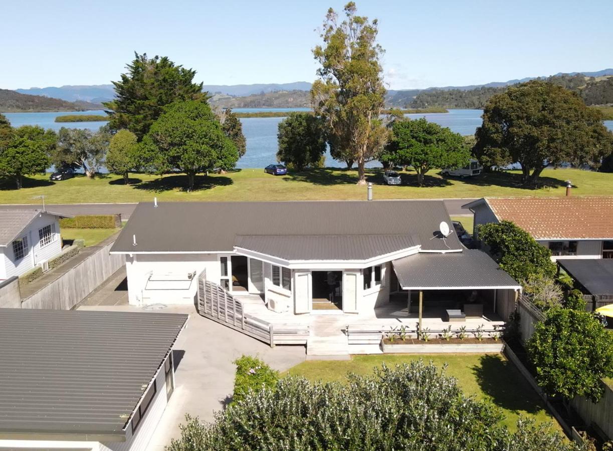 Willa The Great Escape, Luxury Waterfront, Hottub Whitianga Zewnętrze zdjęcie